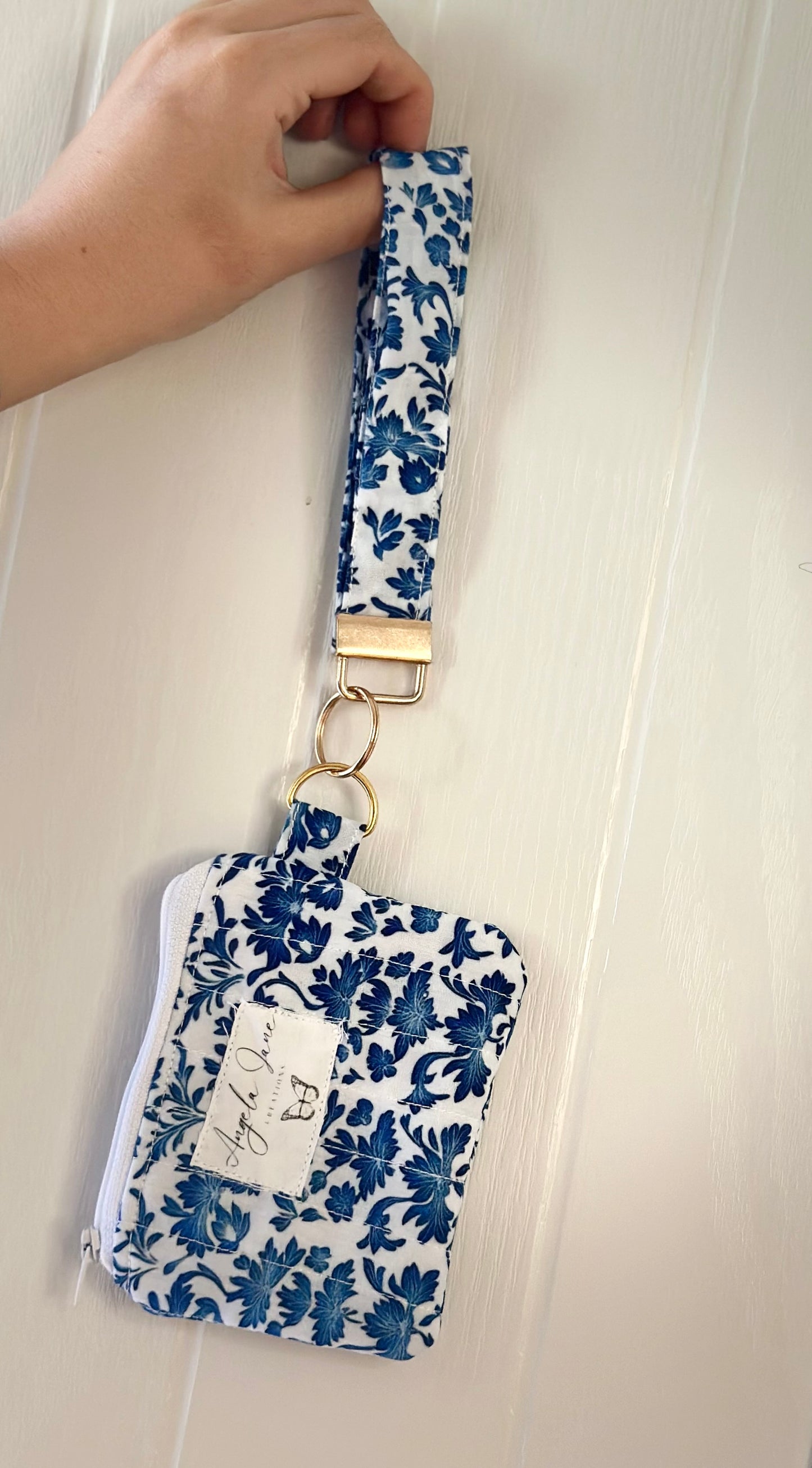 Blue Lily. Wristlet. (😄. Uk. FREE DELIVERY)