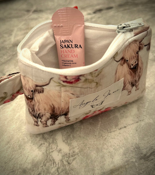 Floral Highland Cow. Coin Purse. (😄. Uk. FREE DELIVERY)