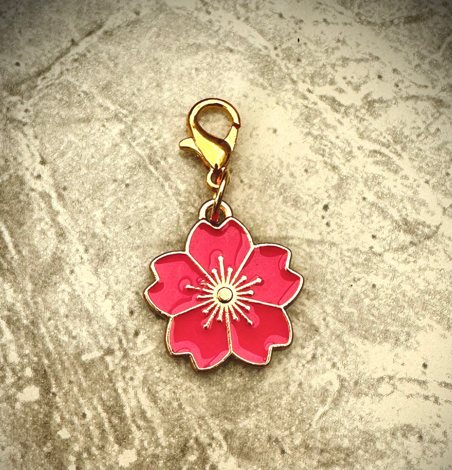 Pink floral charm. (😄. Uk. FREE DELIVERY)