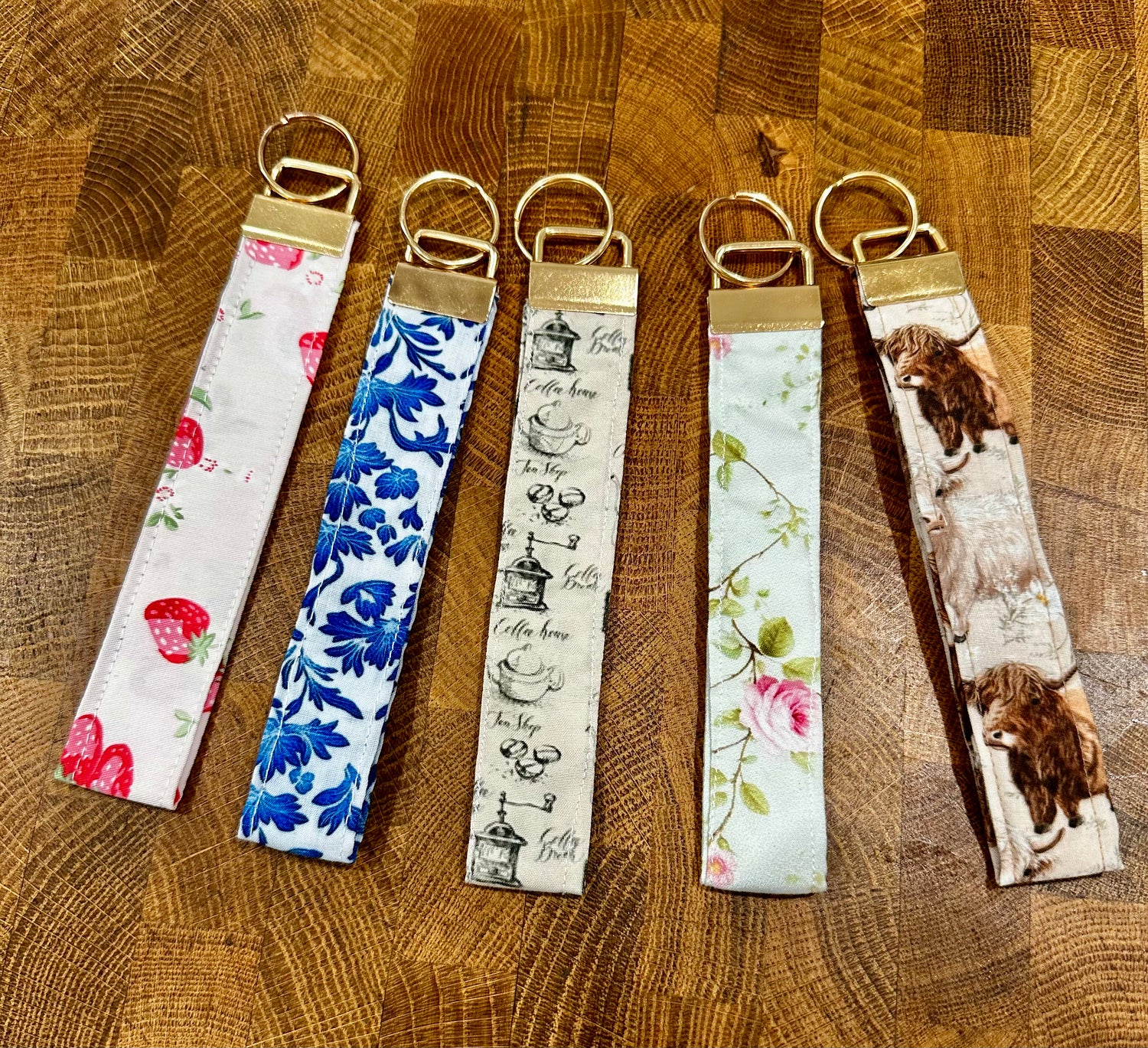 Wristlets / Keychains.      (😄. Uk. FREE DELIVERY)