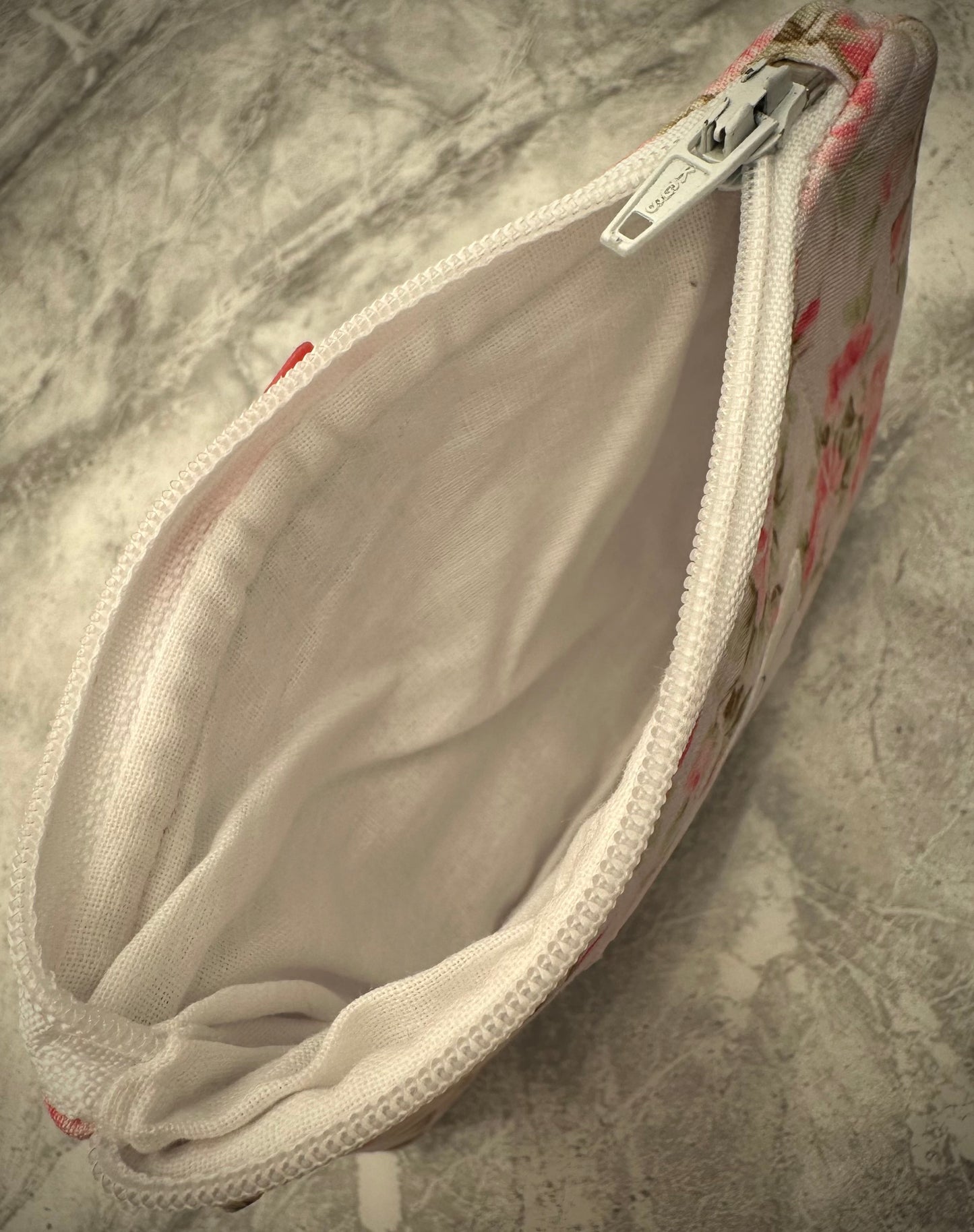Peach Roses. Coin purse. (Free UK Delivery)