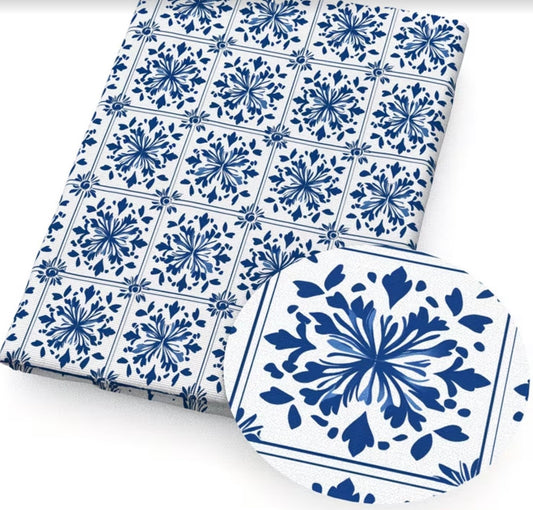 Blue Tile. Wristlet.     (😄. Uk. FREE DELIVERY)
