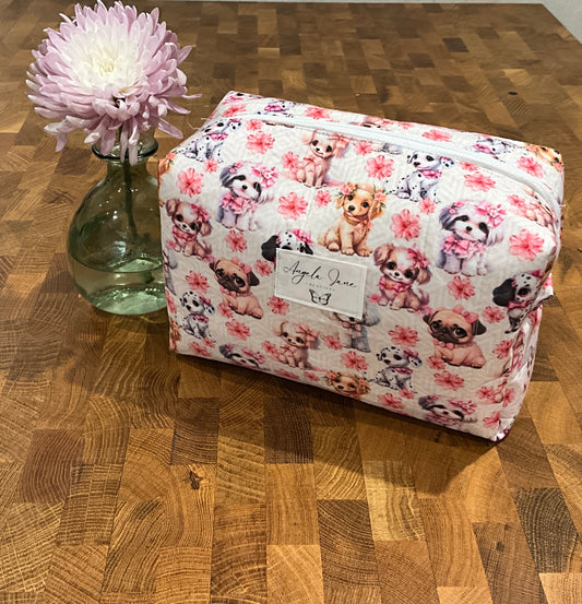 Pink Puppy Dogs. Makeup Bag.        (😄. Uk. FREE DELIVERY)