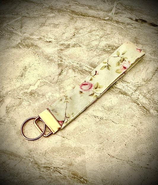 Rose Garden. Wristlet.  (😄. Uk. FREE DELIVERY)