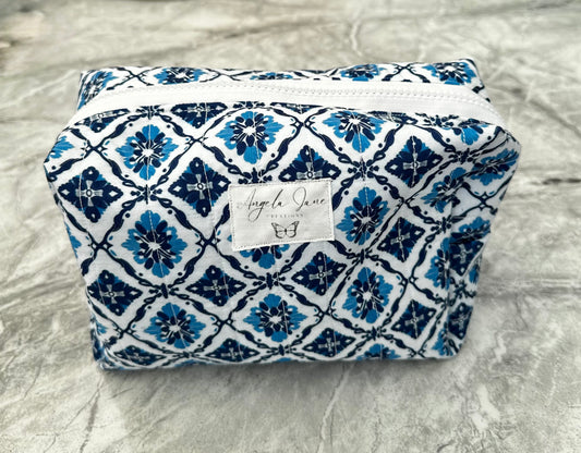 Blue Diamond. Makeup Bag.      (😄. Uk. FREE DELIVERY)